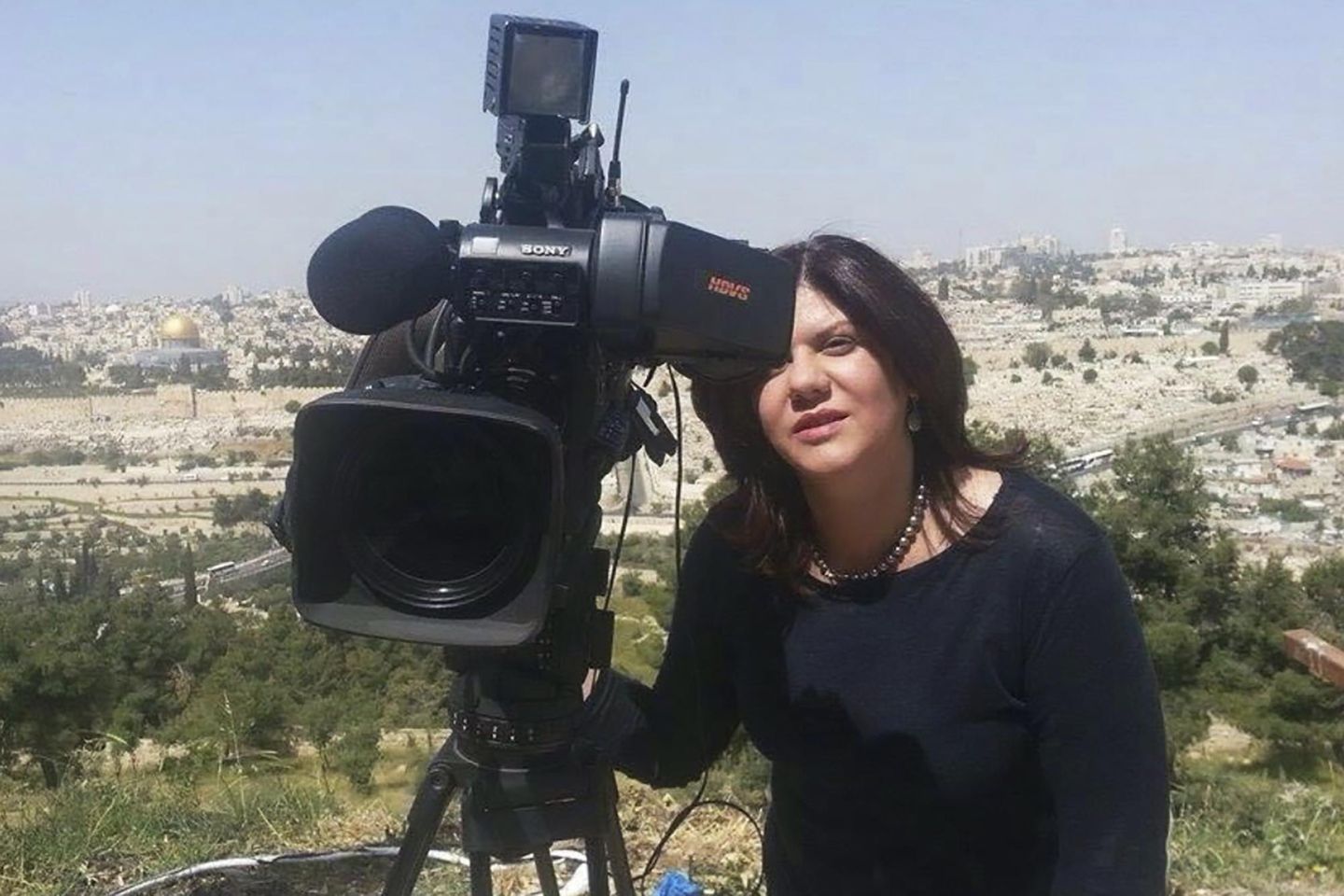Öldürülen El Cezire gazetecisi Filistin haberlerinin simgesi oldu