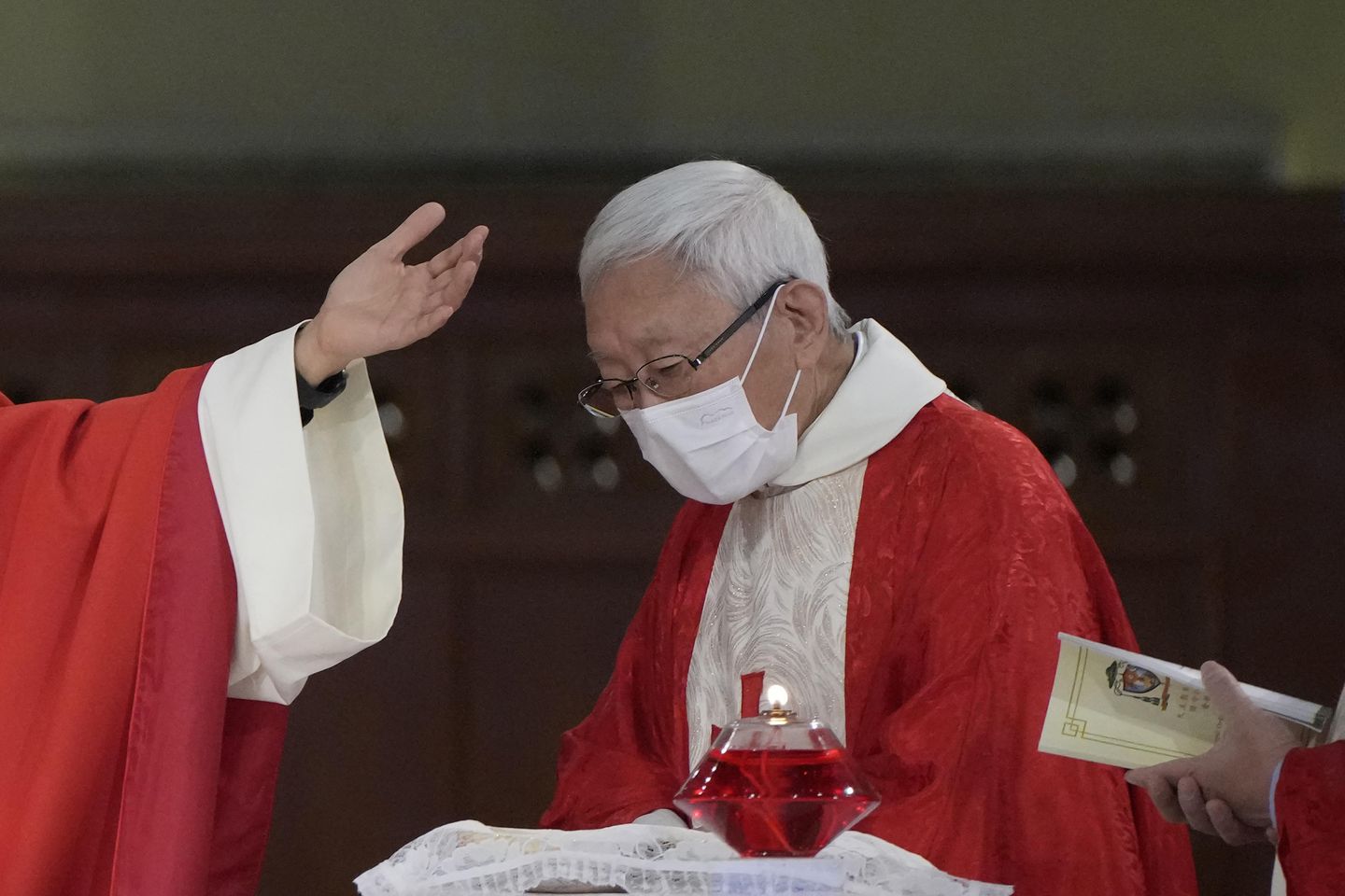 Tutuklanan Hong Kong kardinali, Pekin'in ateşli bir eleştirmeni