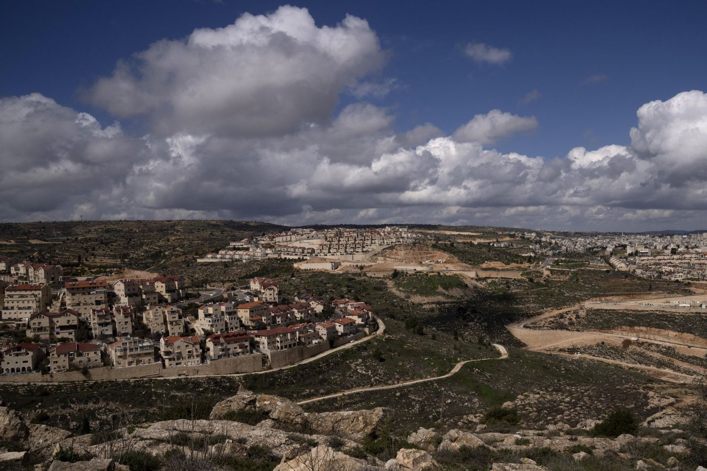 Hak grubu: İsrail 4.000'den fazla yeni yerleşimci evini onayladı