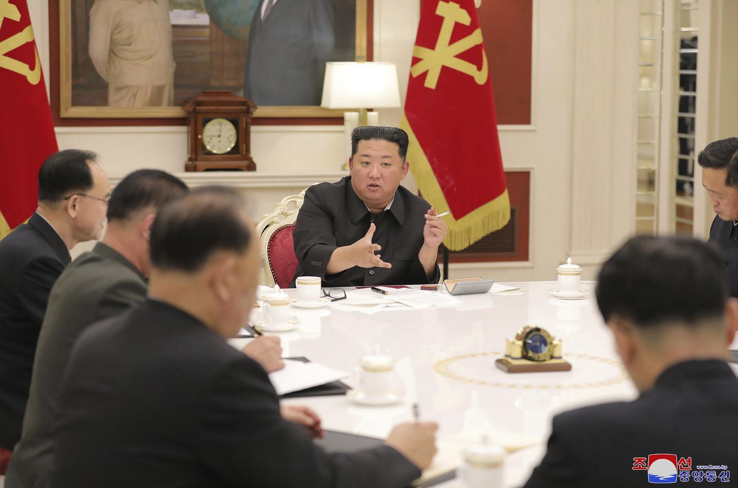 Kim Jong-un, Kuzey Kore'nin koronavirüse yanıtının 'olgunlaşmamışlığını' patlattı