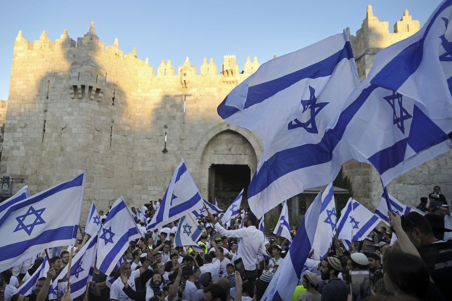 İsrail, Kudüs'te aşırı milliyetçi Yahudi yürüyüşünü onayladı