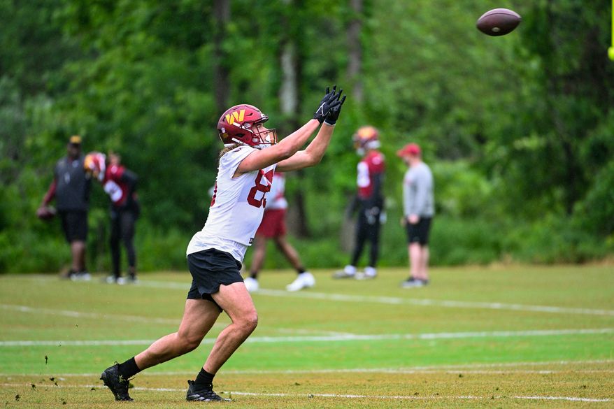 Washington Commanders Cole Turner participates in OTAs at the team's Inova Sports and Performance Center, May 24, 2022. (Photo by Brian Murphy, All-Pro Reels)