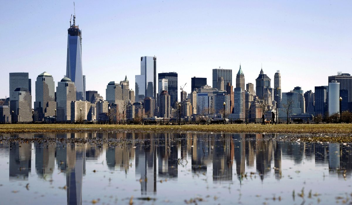 NextImg:Census: Biggest cities lost more than 1M day residents as commuters stayed home during pandemic
