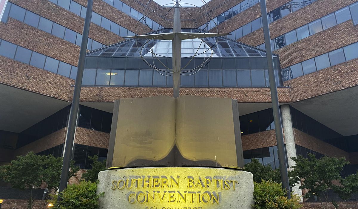 NextImg:Southern Baptist pastor cites 170 women in leadership roles in violation of doctrine