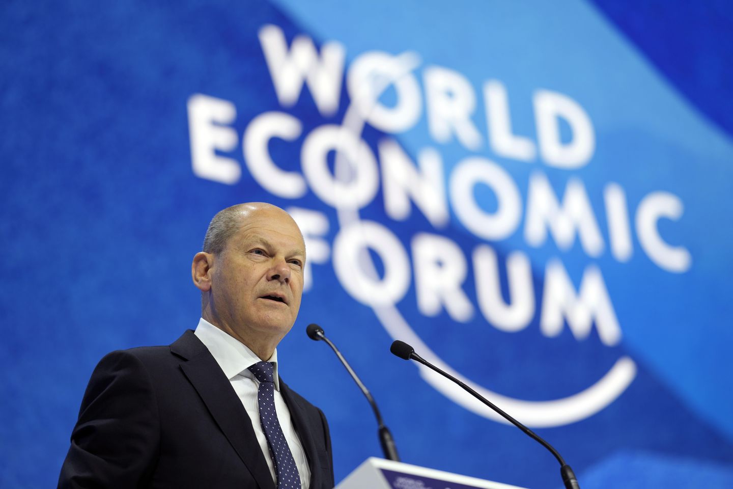 Davos, Almanya'nın iklim ve savaş konusunda küresel çalışmaları zorlamasıyla sona erdi