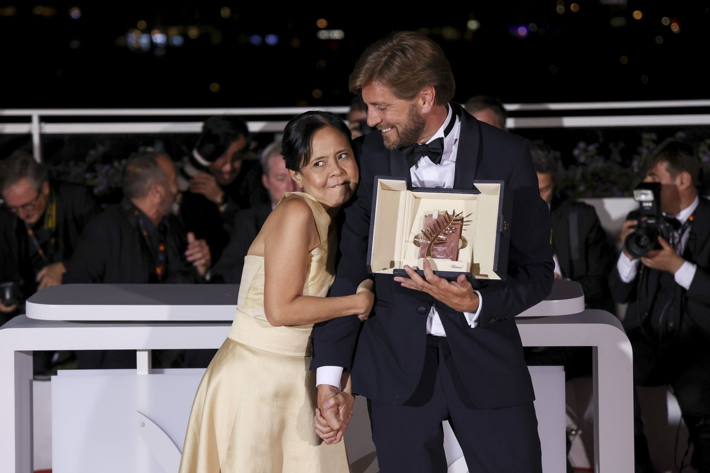 Cannes Film Festivali'nde 'Üzüntü Üçgeni' Altın Palmiye kazandı