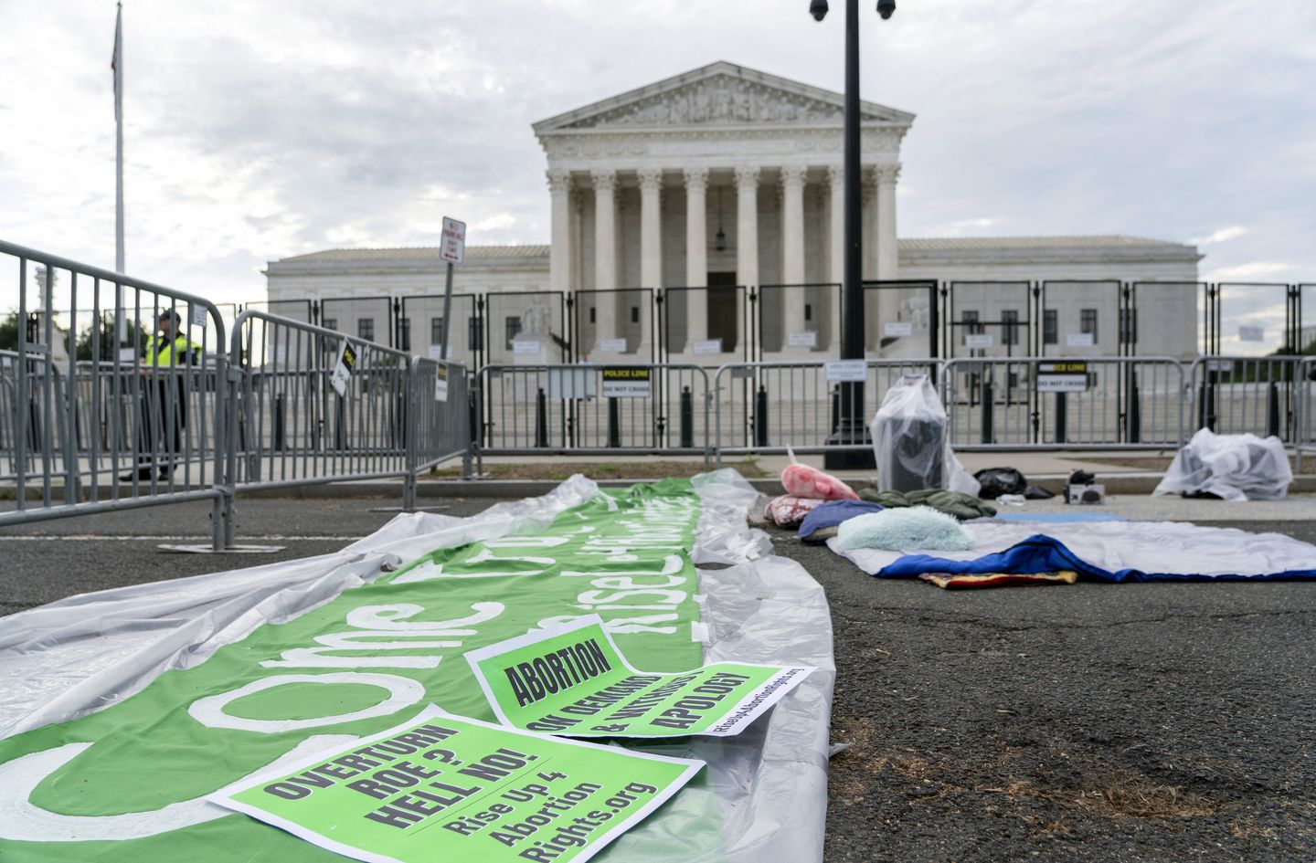 AS bersiap menghadapi kekerasan terhadap kaum konservatif, kelompok pro-kehidupan dengan keputusan aborsi Mahkamah Agung