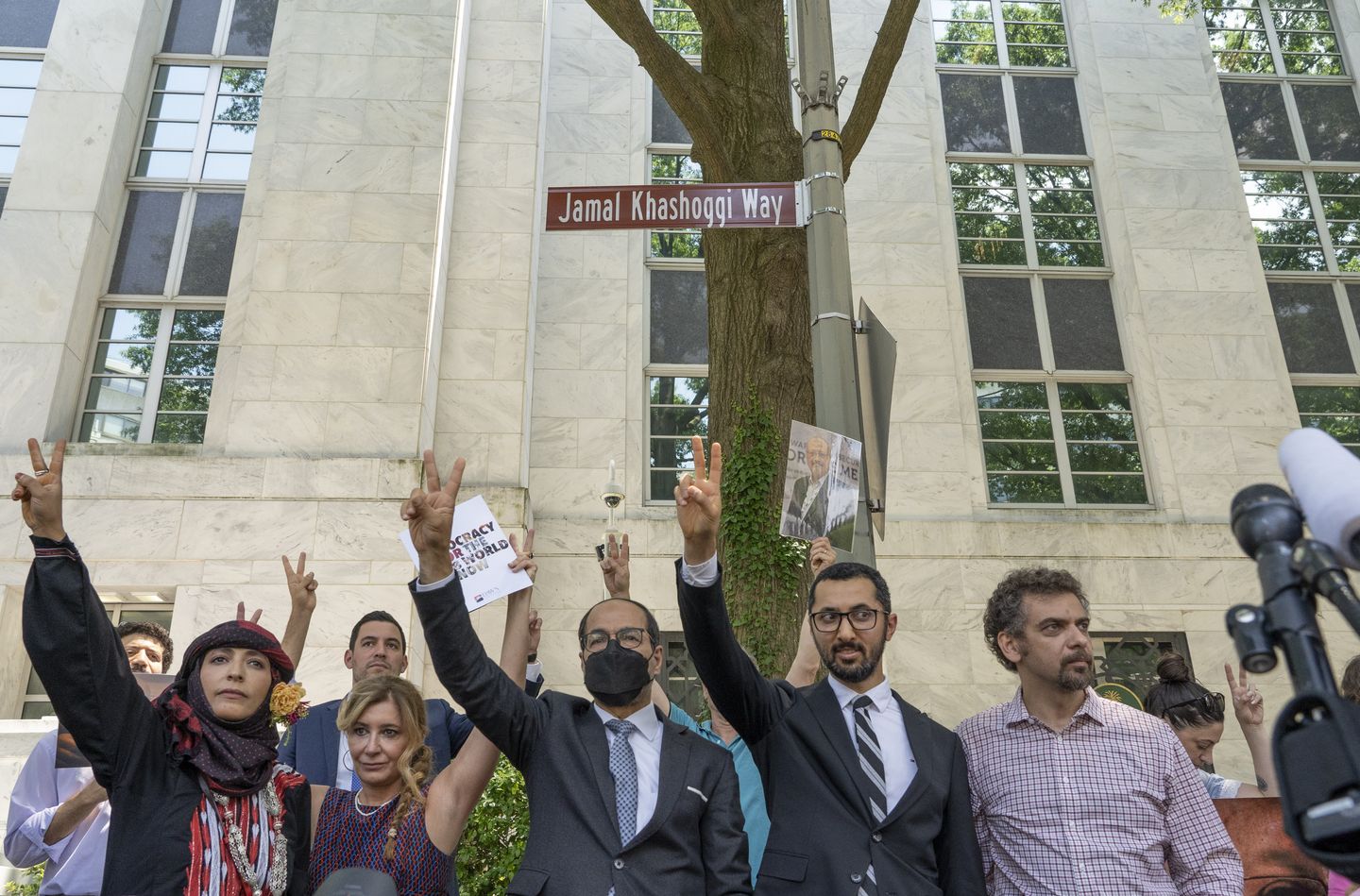 DC, sokağa Jamal Khashoggi Way adını vererek Suudi büyükelçiliğini trolledi