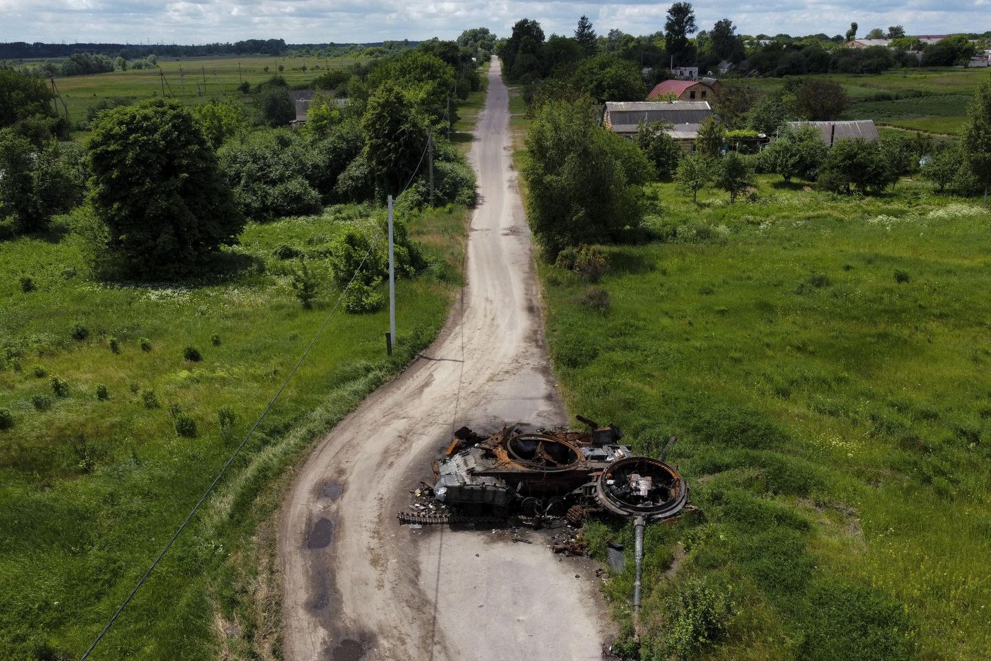 İngiliz yetkililer, Rus kuvvetlerinin Ukrayna işgali kayıplarından 'oyuklandığını' söyledi