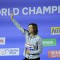 Katie Ledecky of the United States waves from the podium after winning the Women 1500m Freestyle final at the 19th FINA World Championships in Budapest, Hungary, Monday, June 20, 2022. (AP Photo/Petr David Josek)