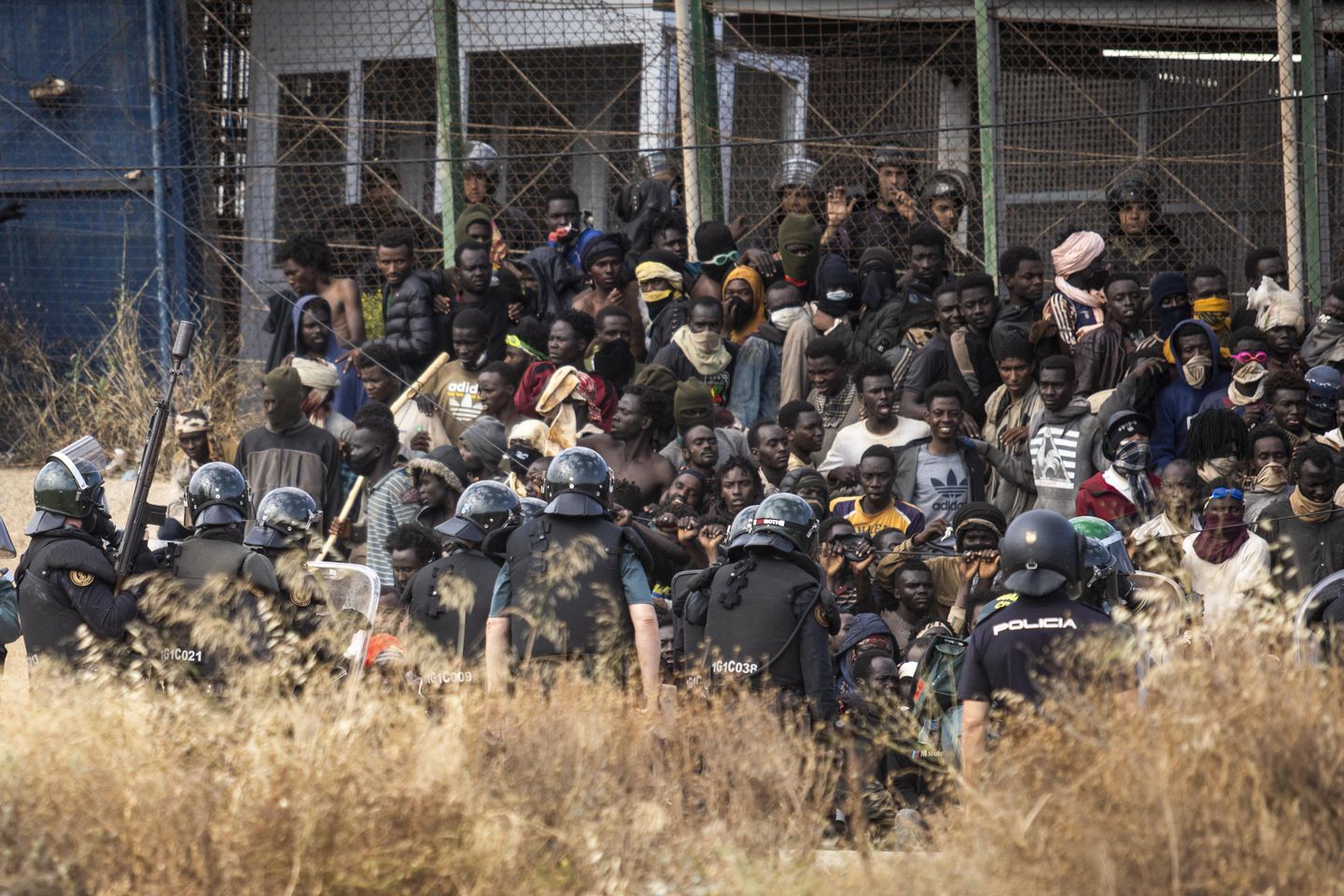 İspanya ve Fas'taki gruplar sınır ölümlerinin araştırılması için bastırıyor