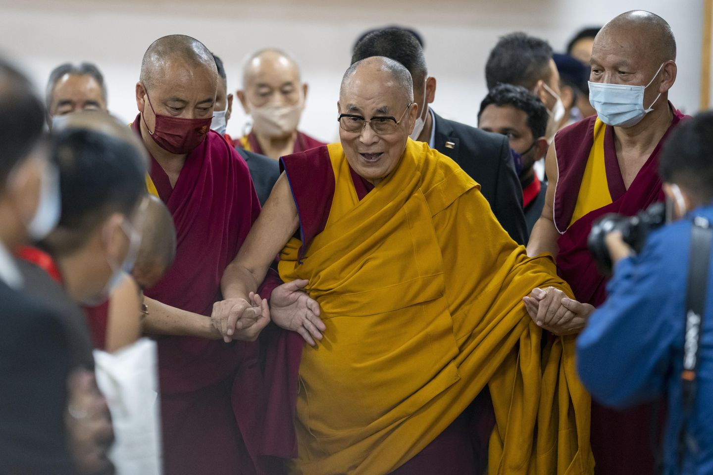 Dalai Lama 87. doğum gününü kütüphane ve müze açarak kutladı