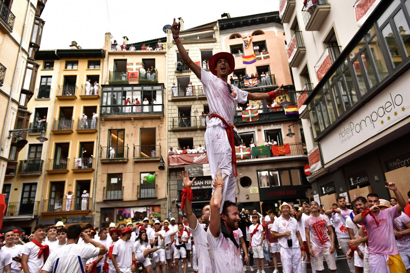İspanya'nın ünlü Bull Run festivali 2 yıllık aradan sonra geri döndü