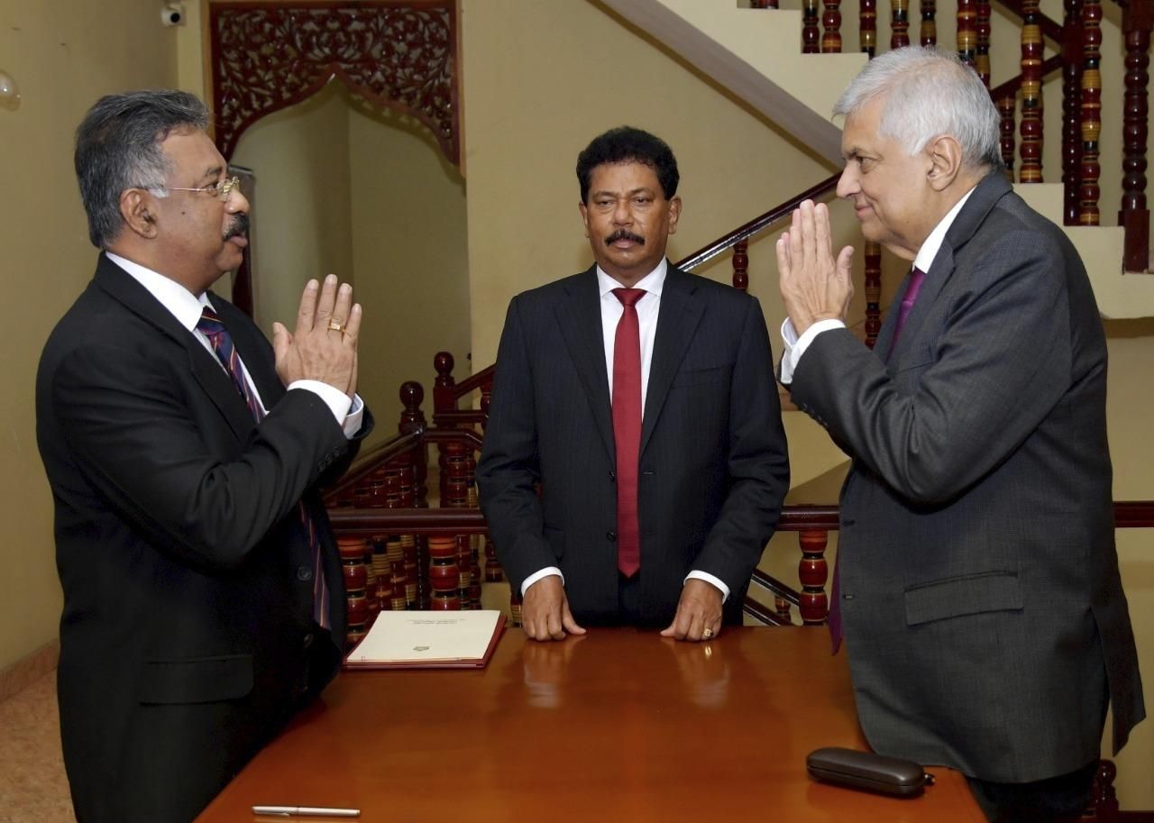 Ranil Wickremesinghe, Sri Lanka'nın geçici cumhurbaşkanı oldu