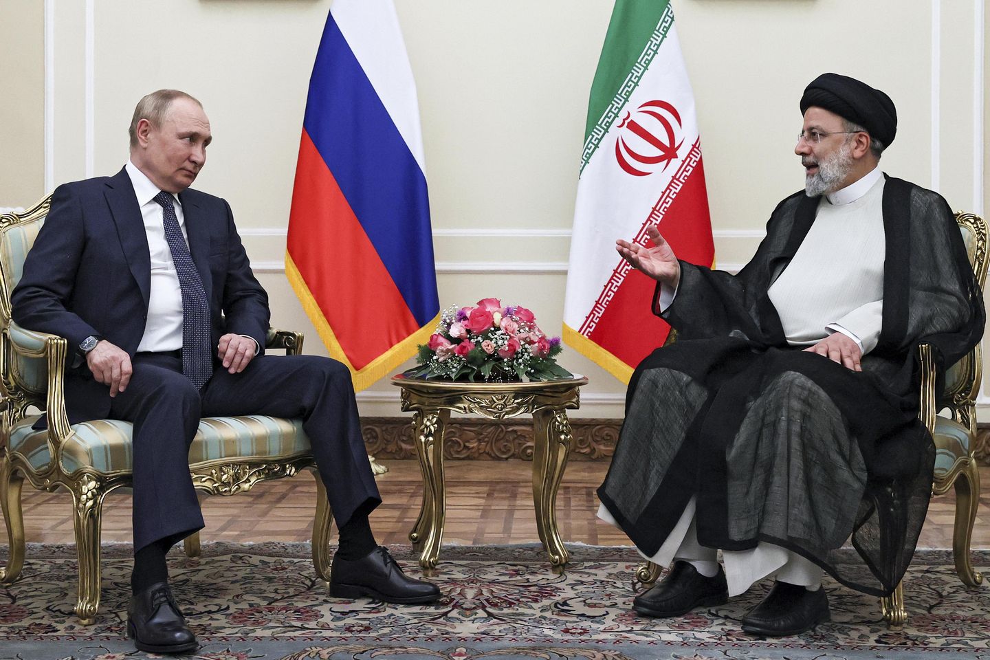 Tehlikeli bir ittifak: İran, Ukrayna savaşında Rusya'nın yanında yer alarak Batı için riskleri artırıyor