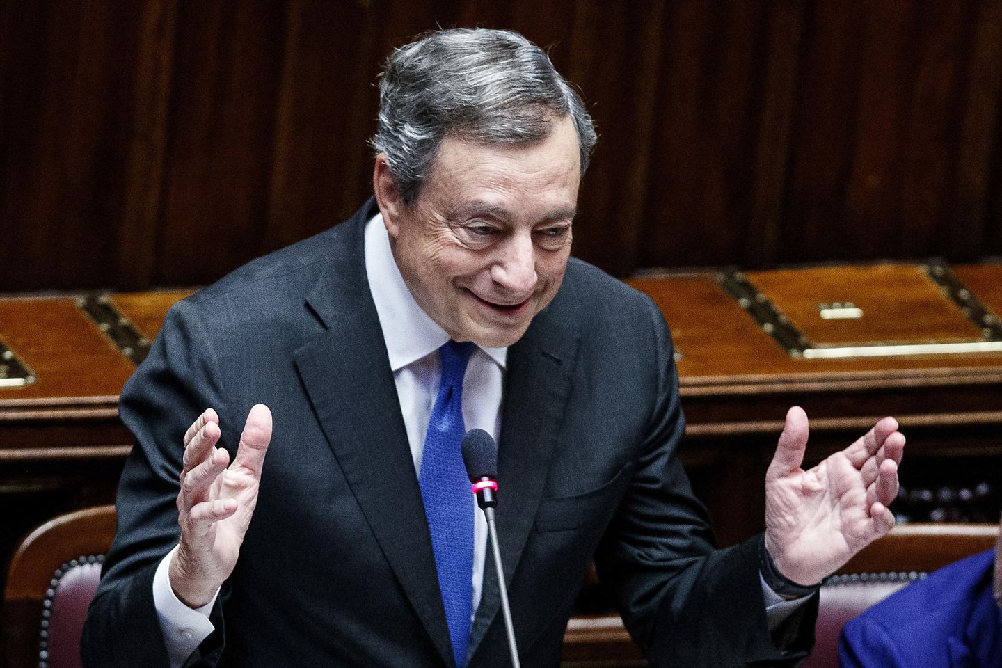 İtalya'nın Draghi devrilmesiyle popülistler hızlı viteste kampanya yürütüyor