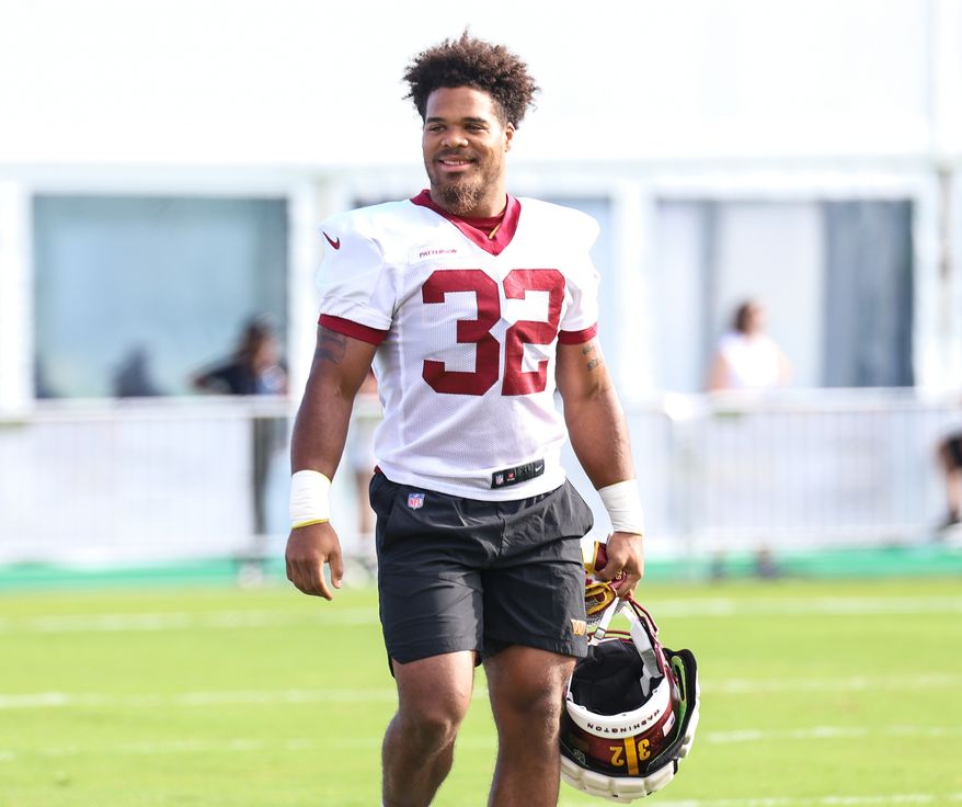 Washington Commanders Running Back Jaret Patterson (32) walking on the field before practice at Day 5 of Training Camp at The Park in Ashburn VA on August 1st 2022. (Photo: Alyssa Howell)