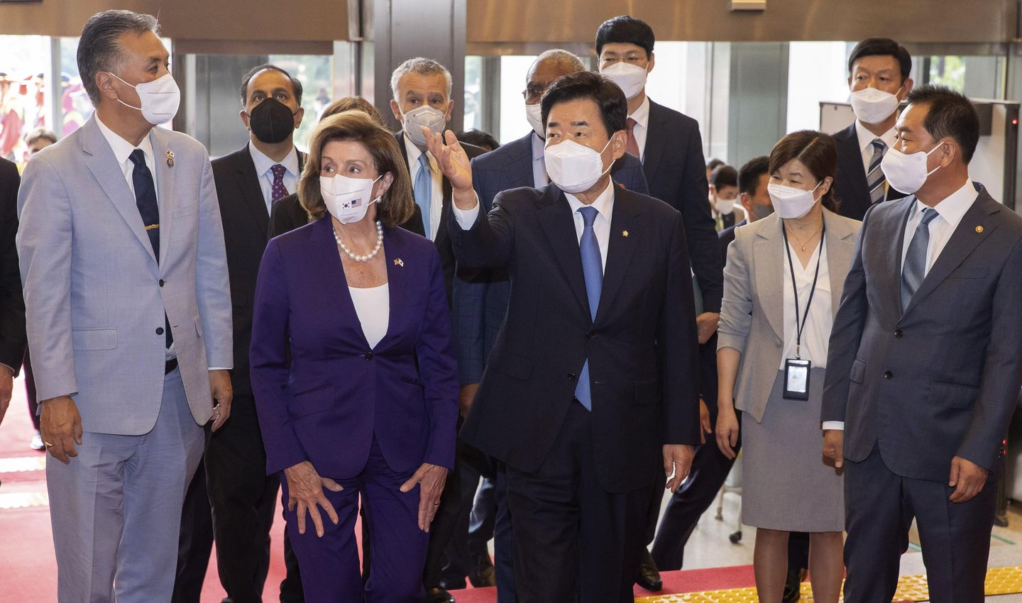 Tayvan ziyaretinden serpinti Nancy Pelosi'yi Güney Kore, Japonya gezilerinde takip ediyor