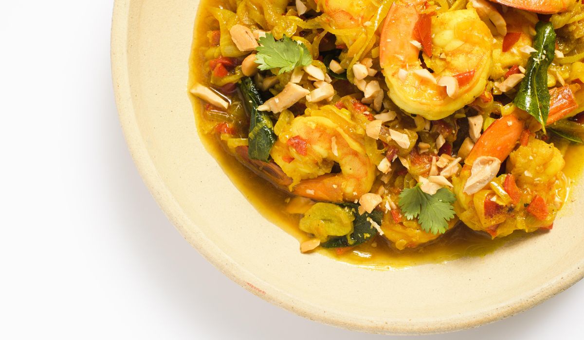 NextImg:Stir-fried turmeric shrimp with shallots and chilies: Spices give a boost to 20-minute stir-fry