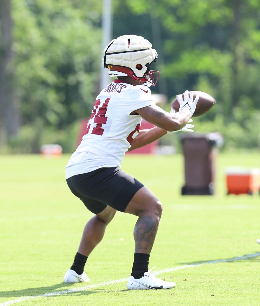 Washington Commanders Running Back Antonio Gibson (24) makes a catch from a short pass during training camp at The Park in Ashburn VA on August 11th 2022. (Photo: Alyssa Howell)