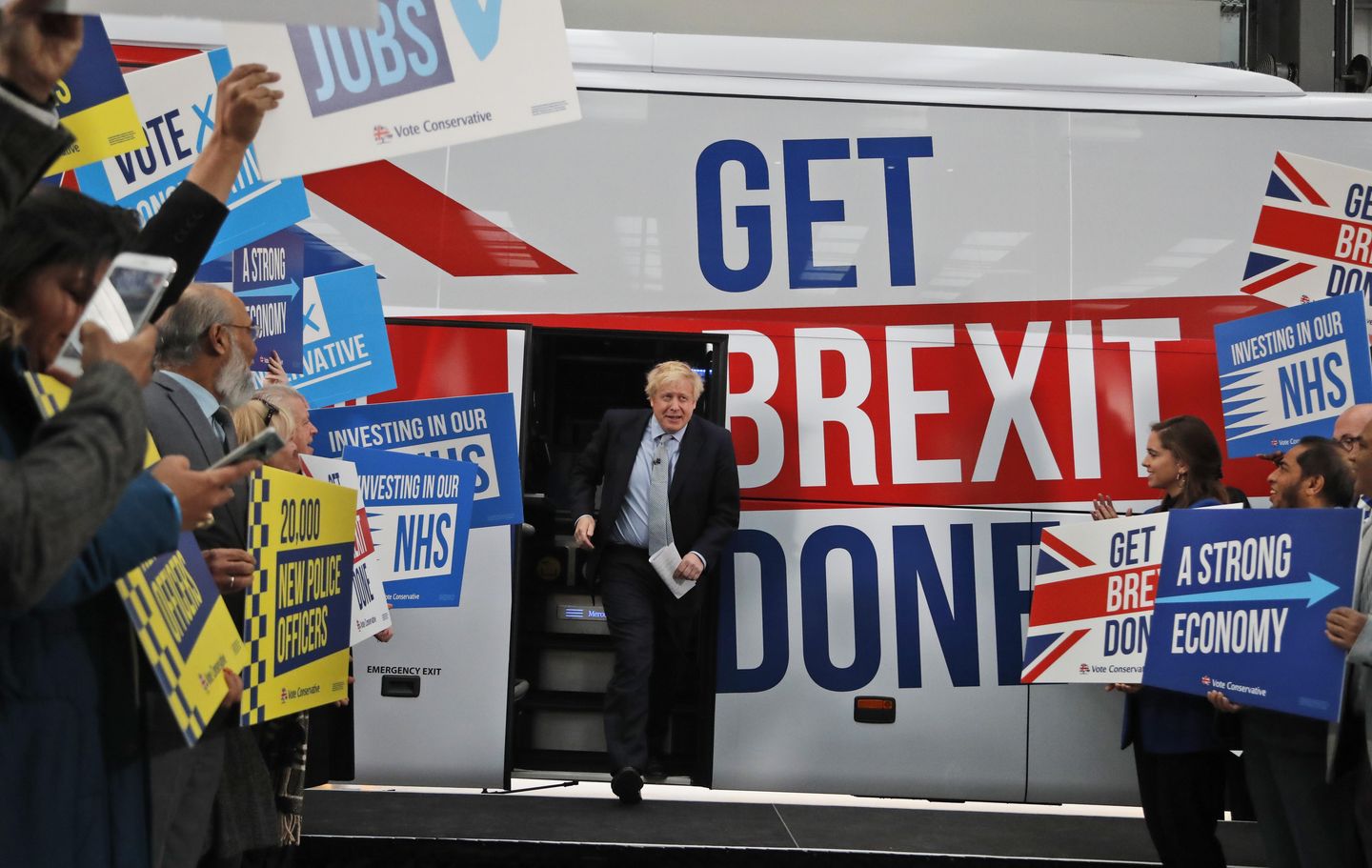 Boris Johnson ayrılırken, İngiltere dağınık mirasının stokunu alıyor