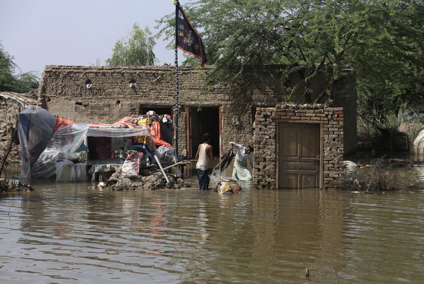 WHO warns: Pakistan flooding destroyed health centers, will exacerbate disease outbreaks