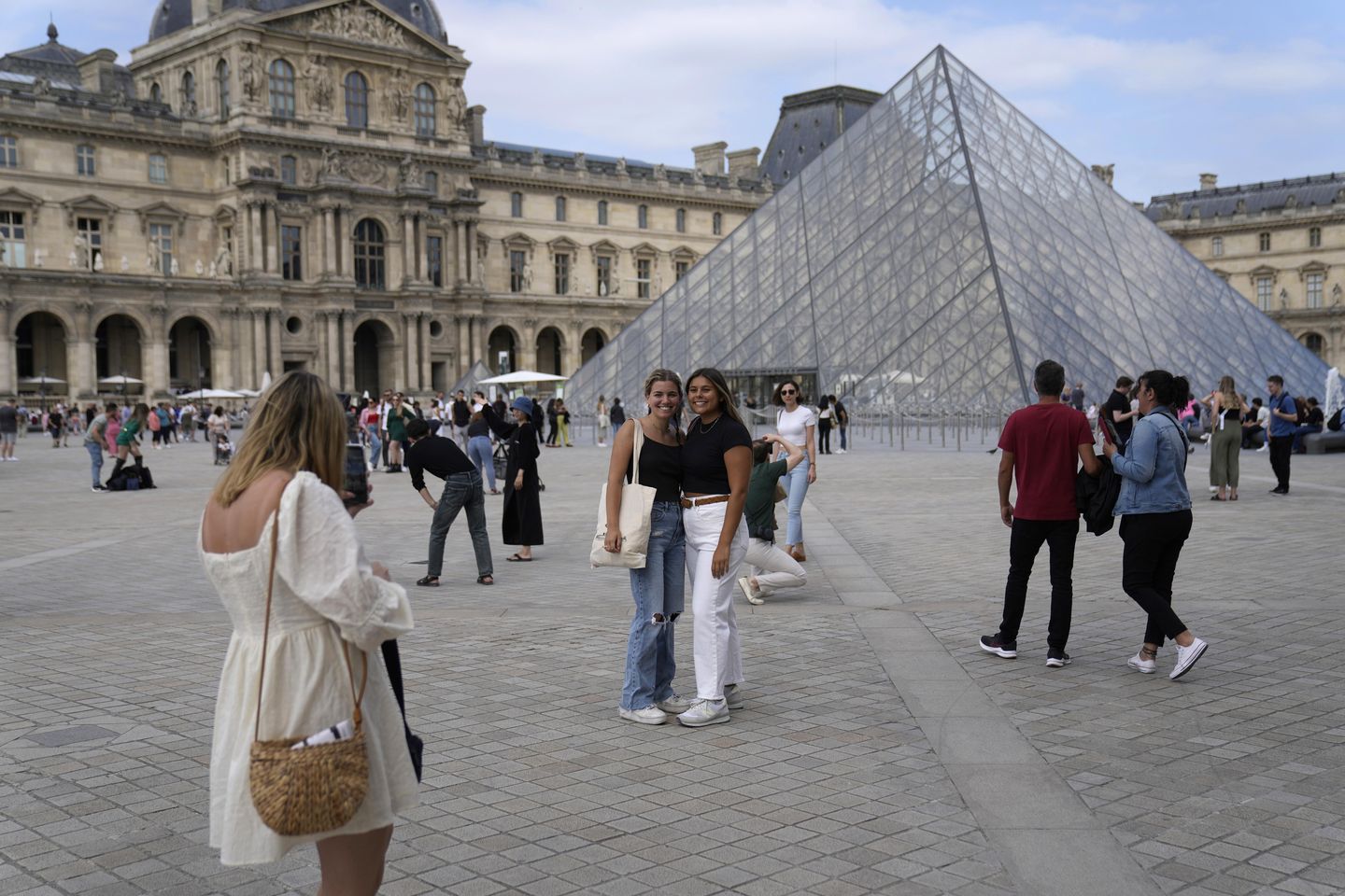 İklim sorunlarına rağmen Fransız turizmi COVID öncesinden daha iyi