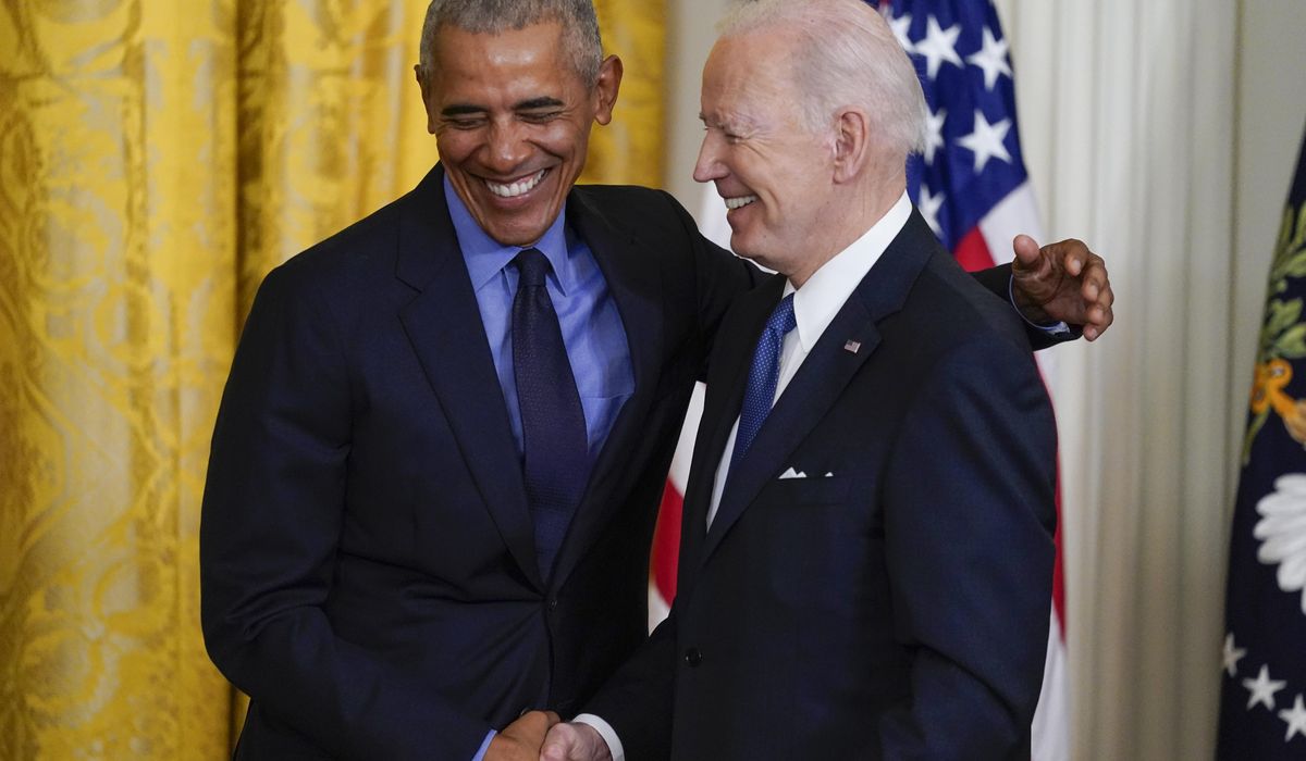 NextImg:Biden campaign offers joint meeting with Obama as ex-president enters 2024 fray early