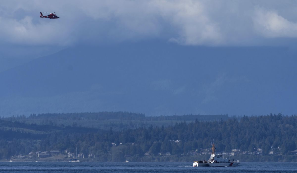 NextImg:Good Samaritans, Coast Guard rescue fishermen from capsized boat off Alaska