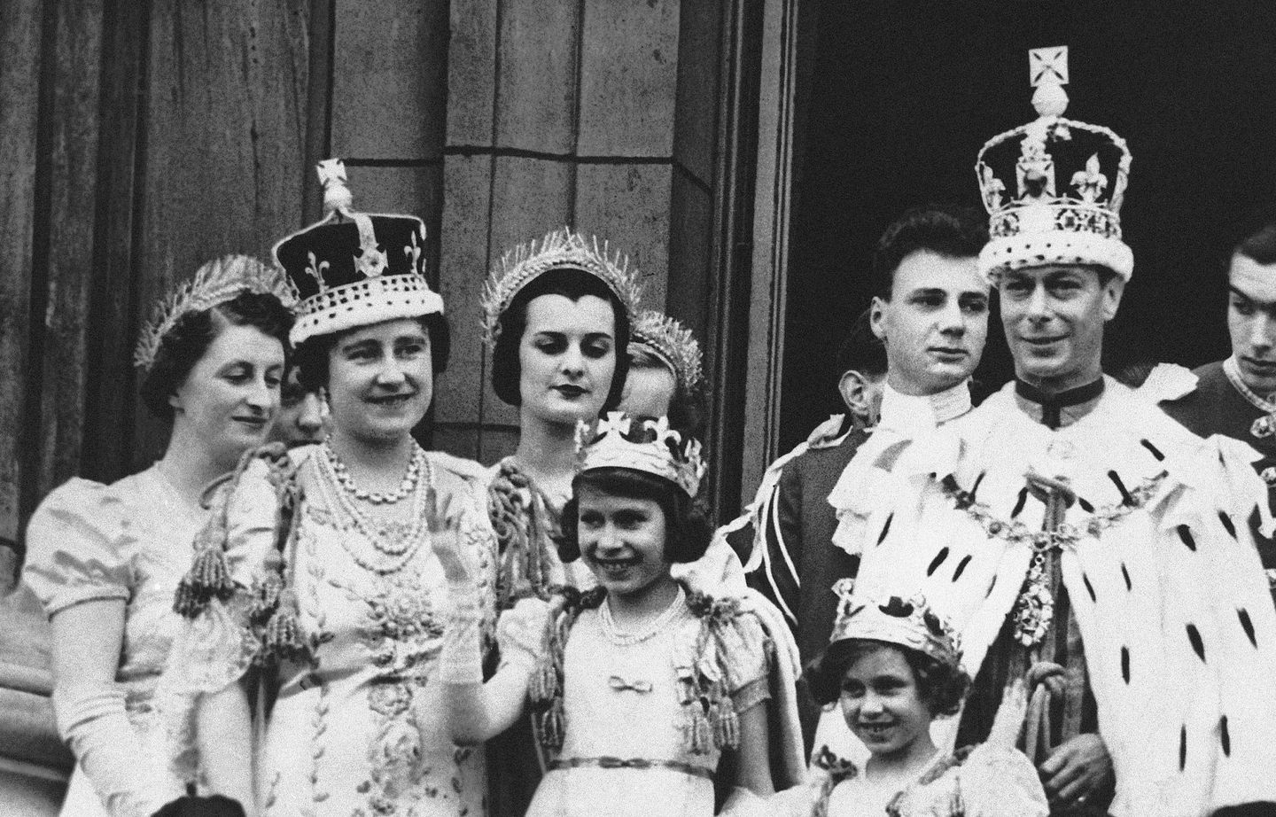 Kraliçe II. Elizabeth'in hayatındaki önemli kilometre taşları