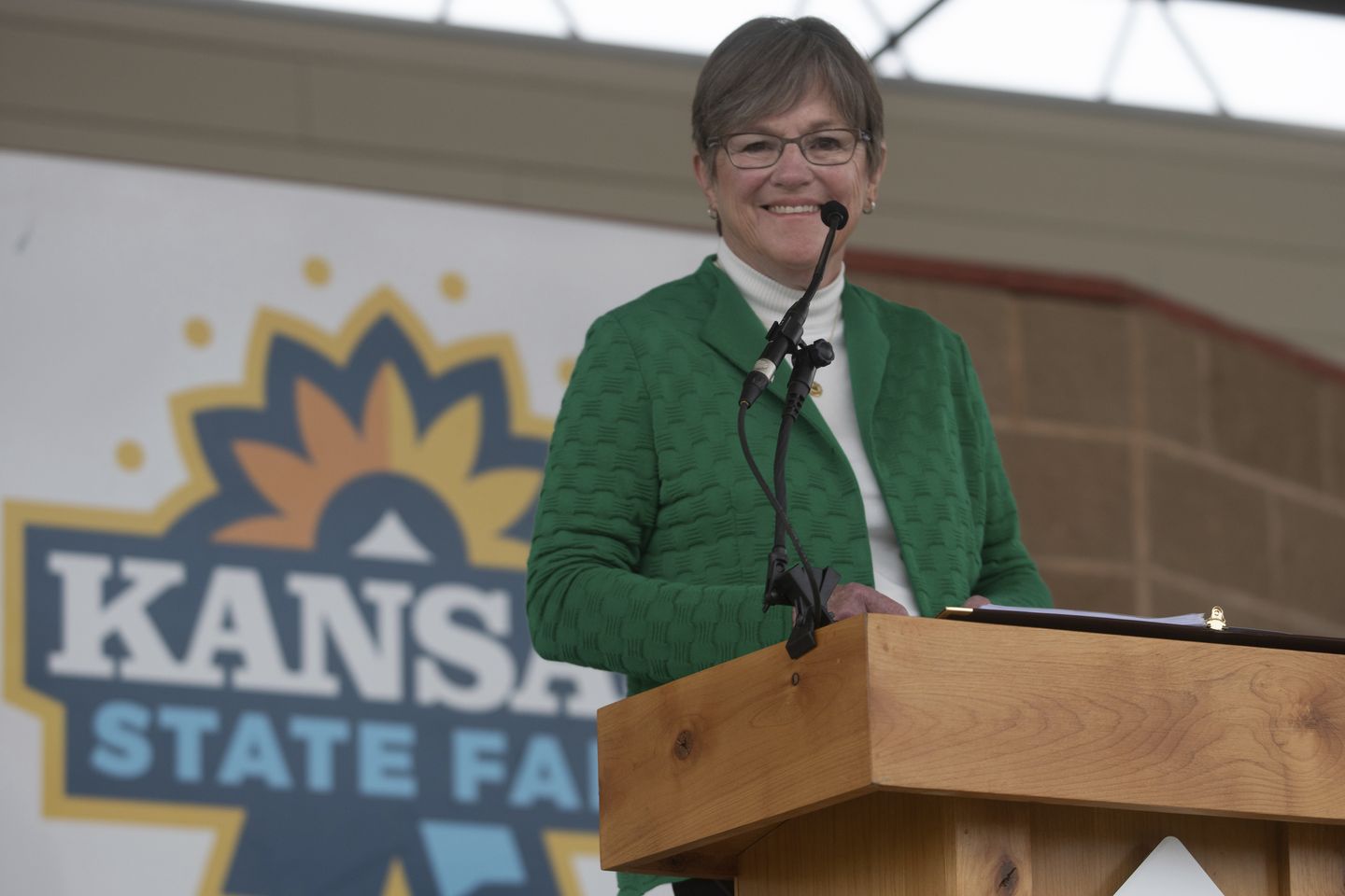Democratic Gov. Laura Kelly clings to slim direct in Kansas gubernatorial race