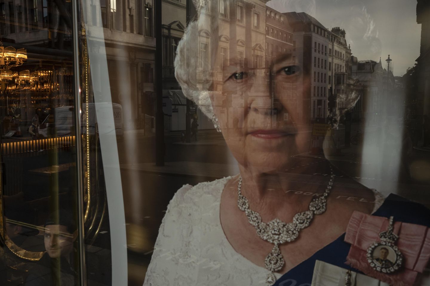 Live updates: Charles' wife pays tribute to the late queen
