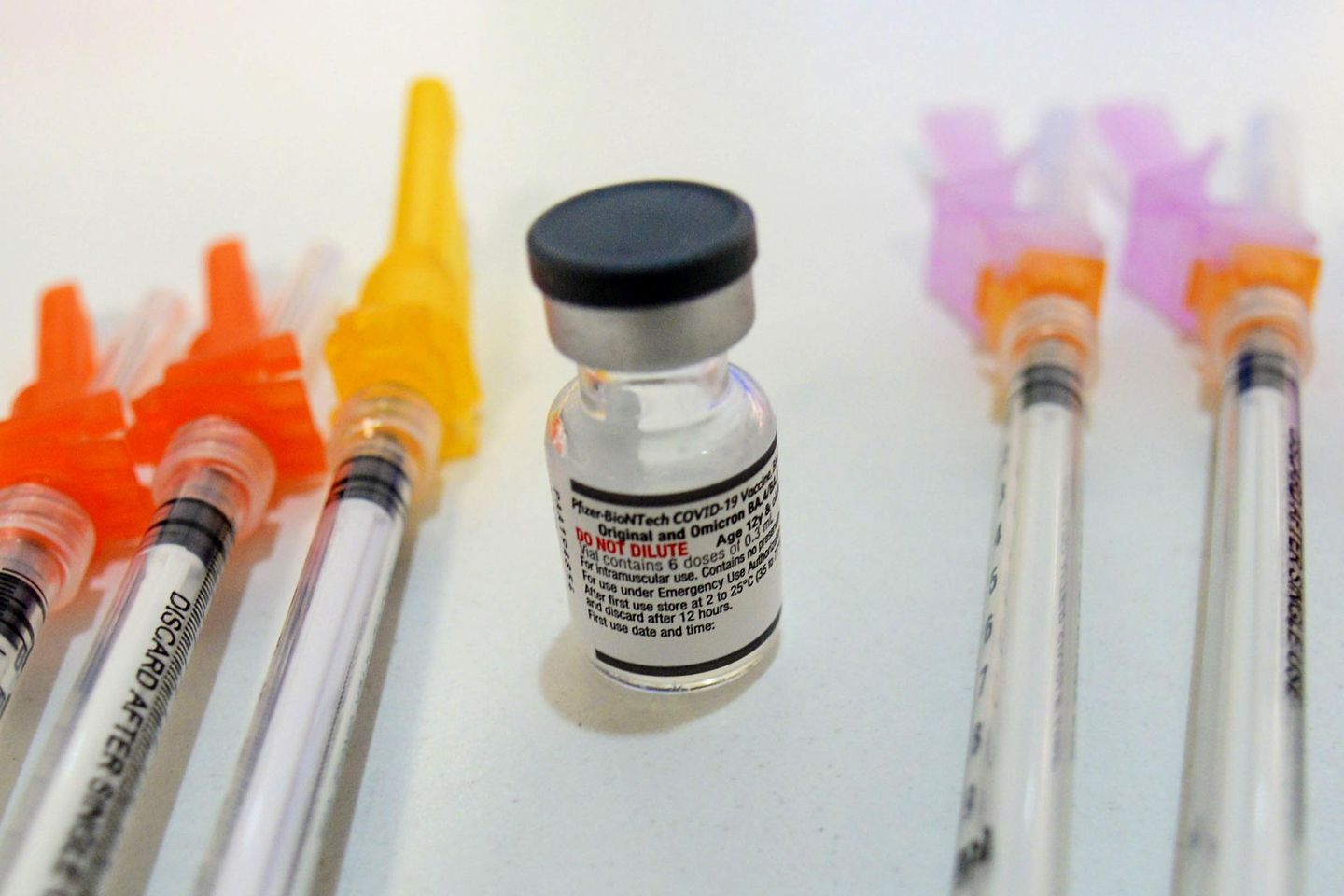 CDC weighs vaccine schedule for kids, but advisers cannot require COVID vaccines for school