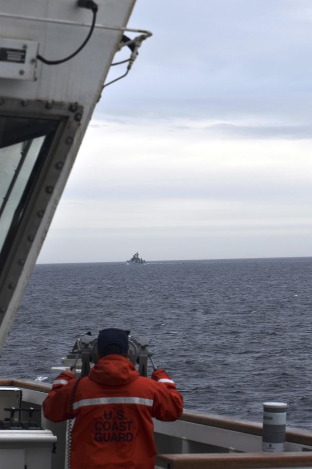 Sahil Güvenlik, Alaska açıklarında Çin ve Rus donanma gemilerini tespit etti