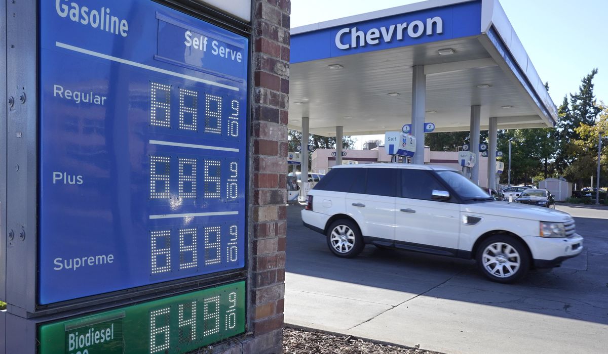 White House boasts that Americans are seeing 'real savings' at gas pumps as prices rise