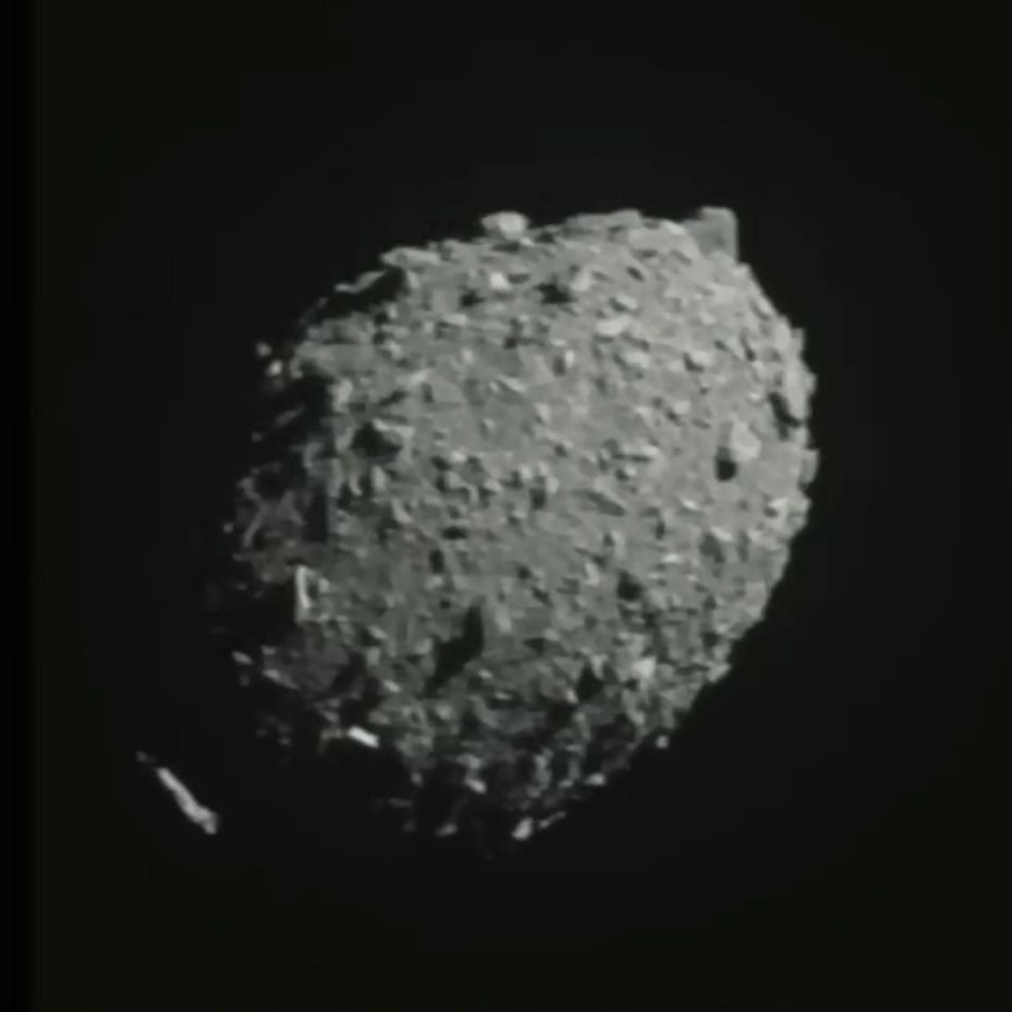 NASA asteroit saldırısı yörüngesini değiştiriyor