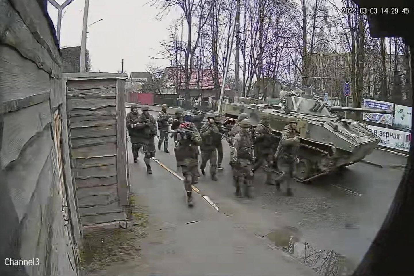 Ukrayna'ya eğitimsiz gelen Rus birlikleri, silahlar: İngiltere askeri yetkilileri