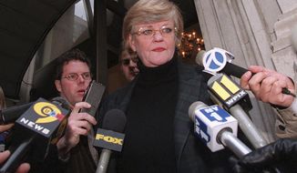 New York literary agent Lucianne Goldberg addresses a large assembly of media outside her apartment Saturday, Jan. 24, 1998, in New York. Goldberg, a key figure in the 1998 impeachment of President Bill Clinton over his affair with Monica Lewinsky, has died, Wednesday, Oct. 26, 2022 at the age of 87. (AP Photo/Emile Wamsteker, File)