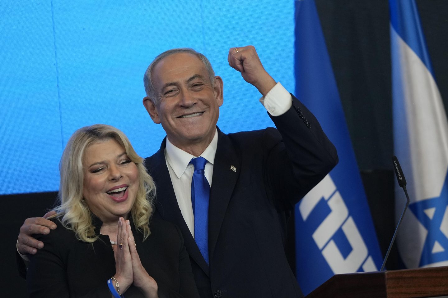 Geri dönüş çocuğu Benjamin Netanyahu resmen İsrail'in yeni hükümetinin başına geçti
