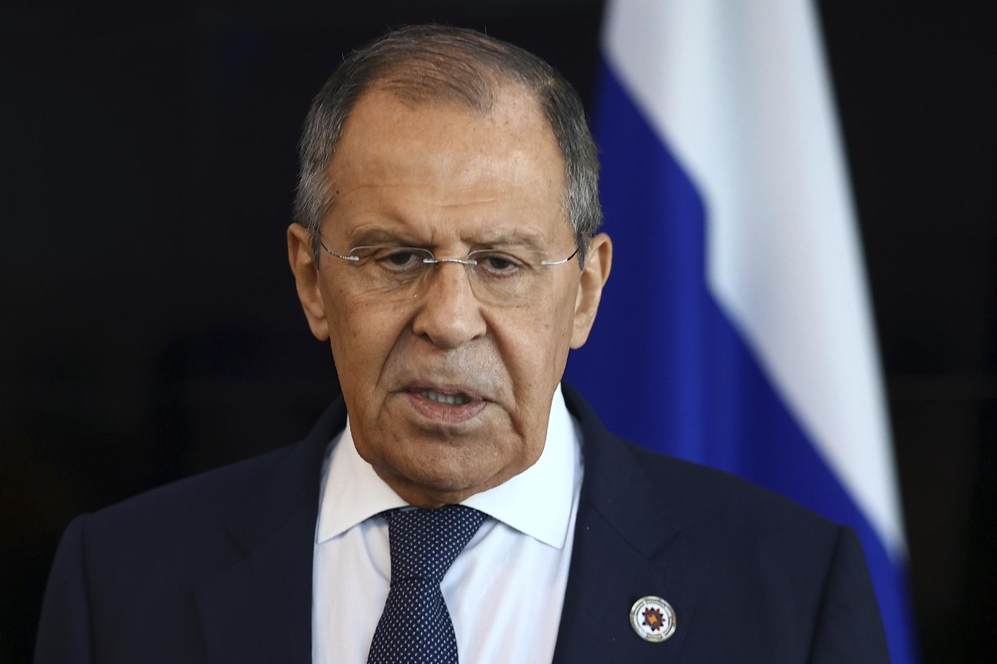 Menlu Rusia Sergey Lavrov dibawa ke rumah sakit, kata pejabat Indonesia