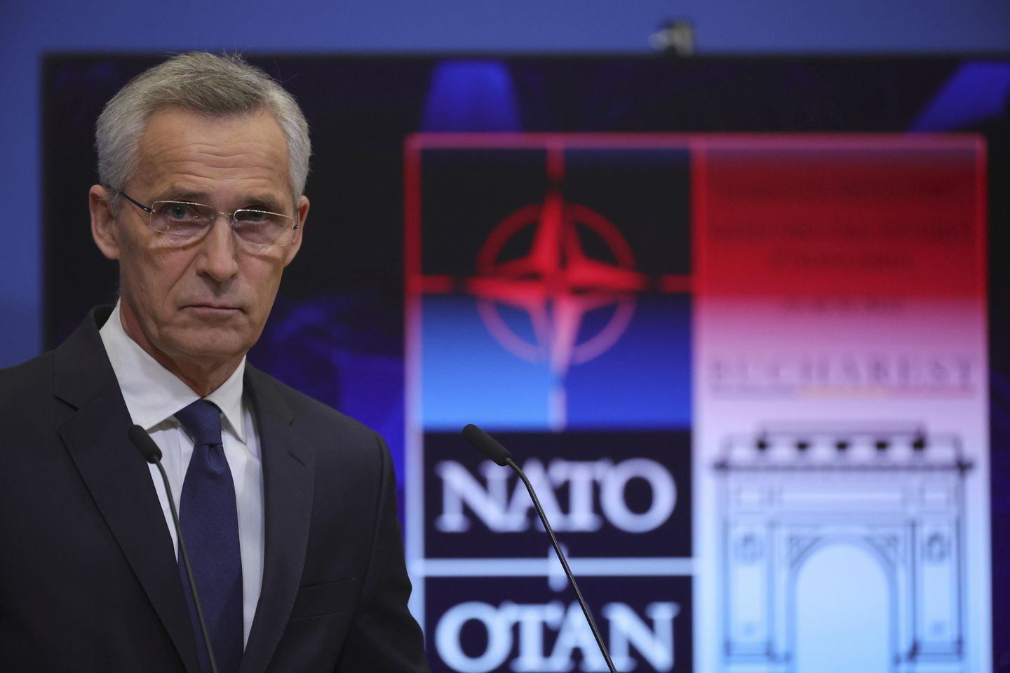 NATO, Ukrayna'ya 'ne kadar sürerse sürsün' yardım sözü verdi