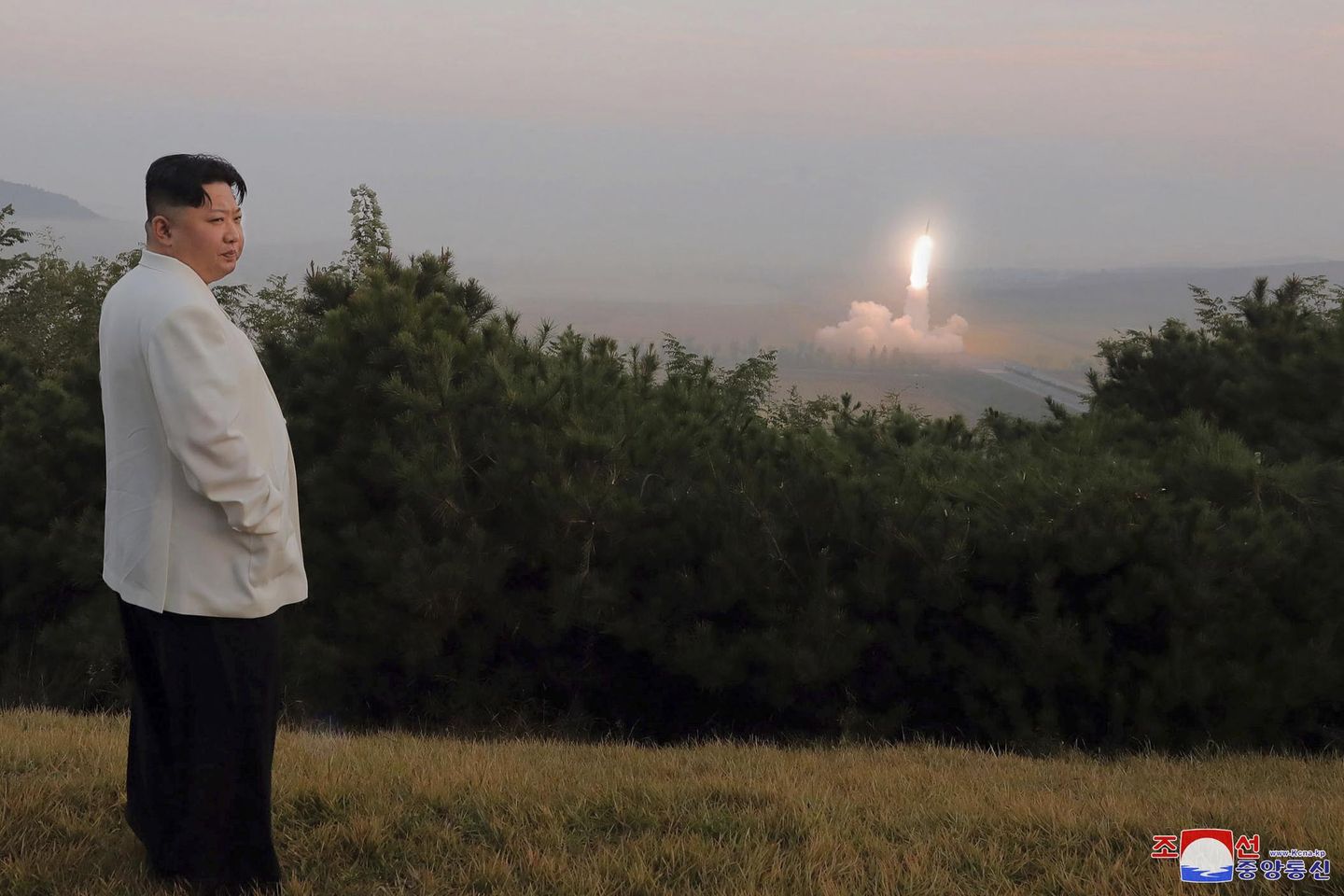 Biden Beyaz Saray, Kuzey Kore'nin yeni nükleer denemeye devam etmeyeceğini umuyor