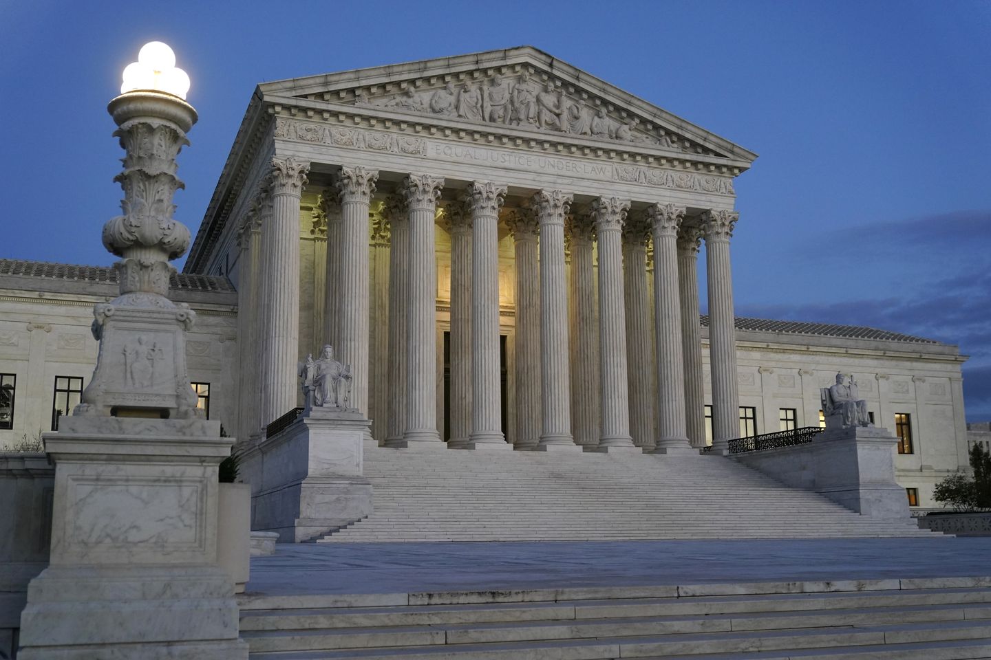 Mahkamah Agung untuk memutuskan seberapa besar kewenangan legislatif negara bagian atas pemilu