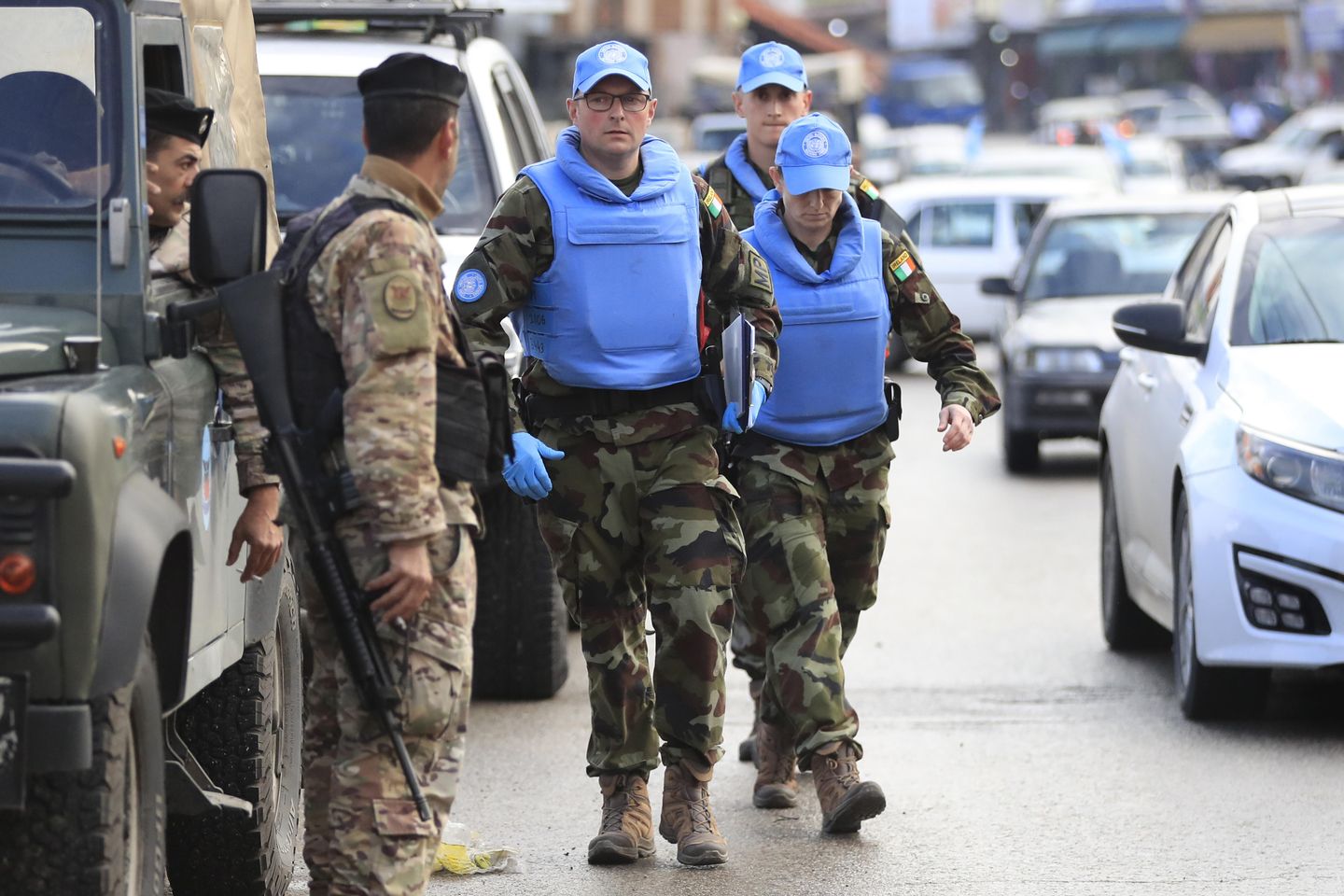 İrlandalı BM barış gücü Lübnan'ın güneyindeki saldırıda öldürüldü