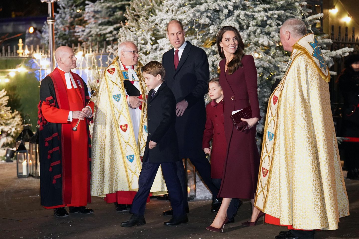 İngiltere kraliyet ailesi sakinleşiyor, Harry ve Meghan serisinin ardından devam ediyor
