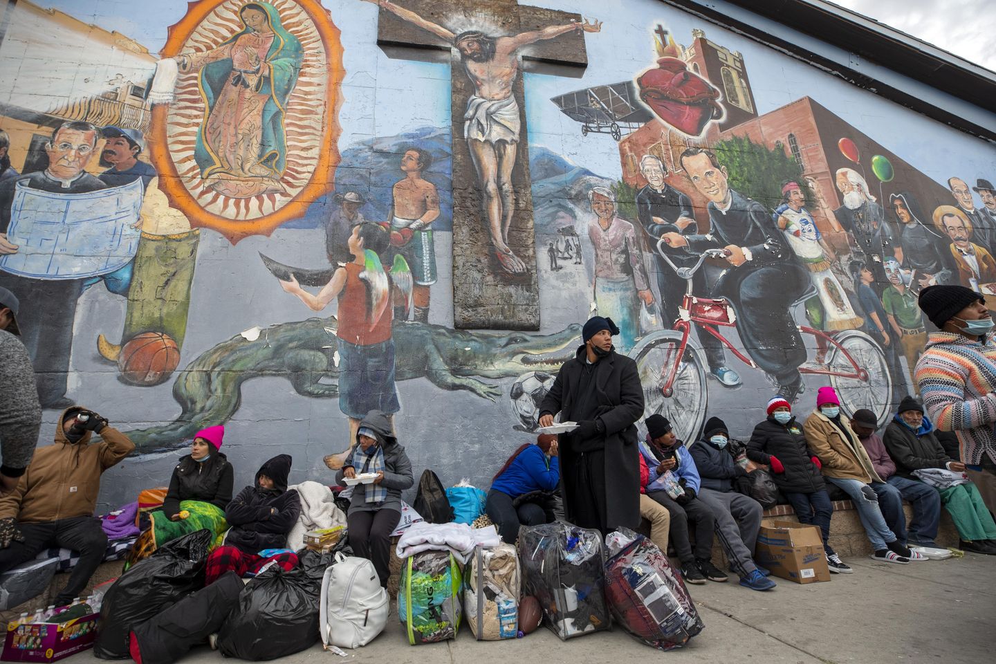 DHS mengatakan telah mengirim hampir 10.000 migran keluar dari El Paso