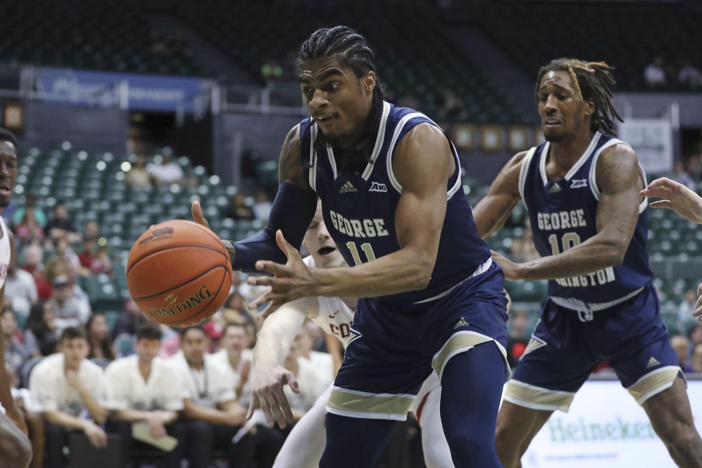 https://twt-thumbs.washtimes.com/media/image/2022/12/22/george_washington_washington_st_basketball_20364_s1440x960.jpg?f72536d07237fdd262042ae8f5e6e6de3b865f3c