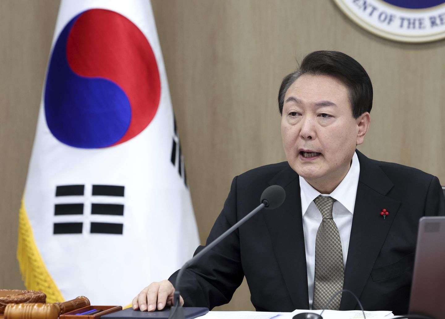 Yoon Suk Yeol, pemimpin Korea Selatan, meminta drone siluman untuk memantau Utara