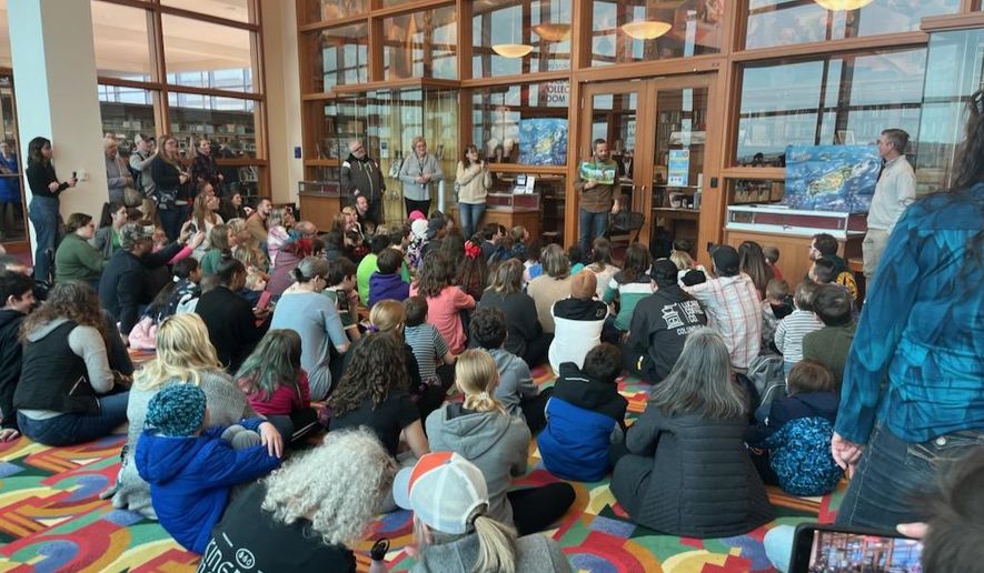 Actor Kirk Cameron drew an overflow crowd at the Indianapolis Public Library to read his children&#x27;s book &quot;As You Grow,&quot; published by Brave Books, on Thursday. (Photo courtesy Brave Books)