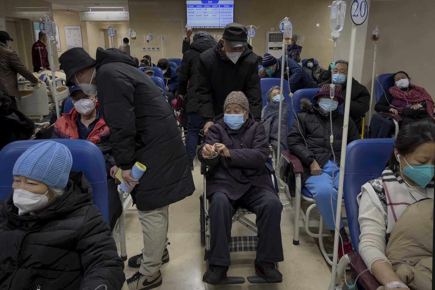 Pekin, 'kabul edilemez' koronavirüs önlemlerine yanıt vermekle tehdit ediyor